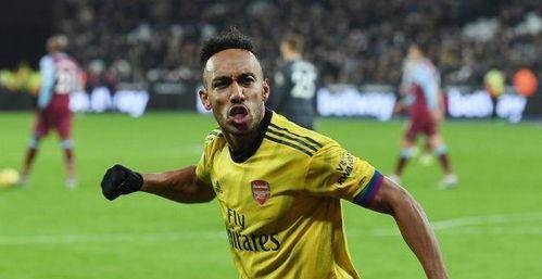 阿森纳本赛季曾领先九分，阵容深度不足又临场应变乏力导致多次失误，压力逐渐累积难以扭转偏局